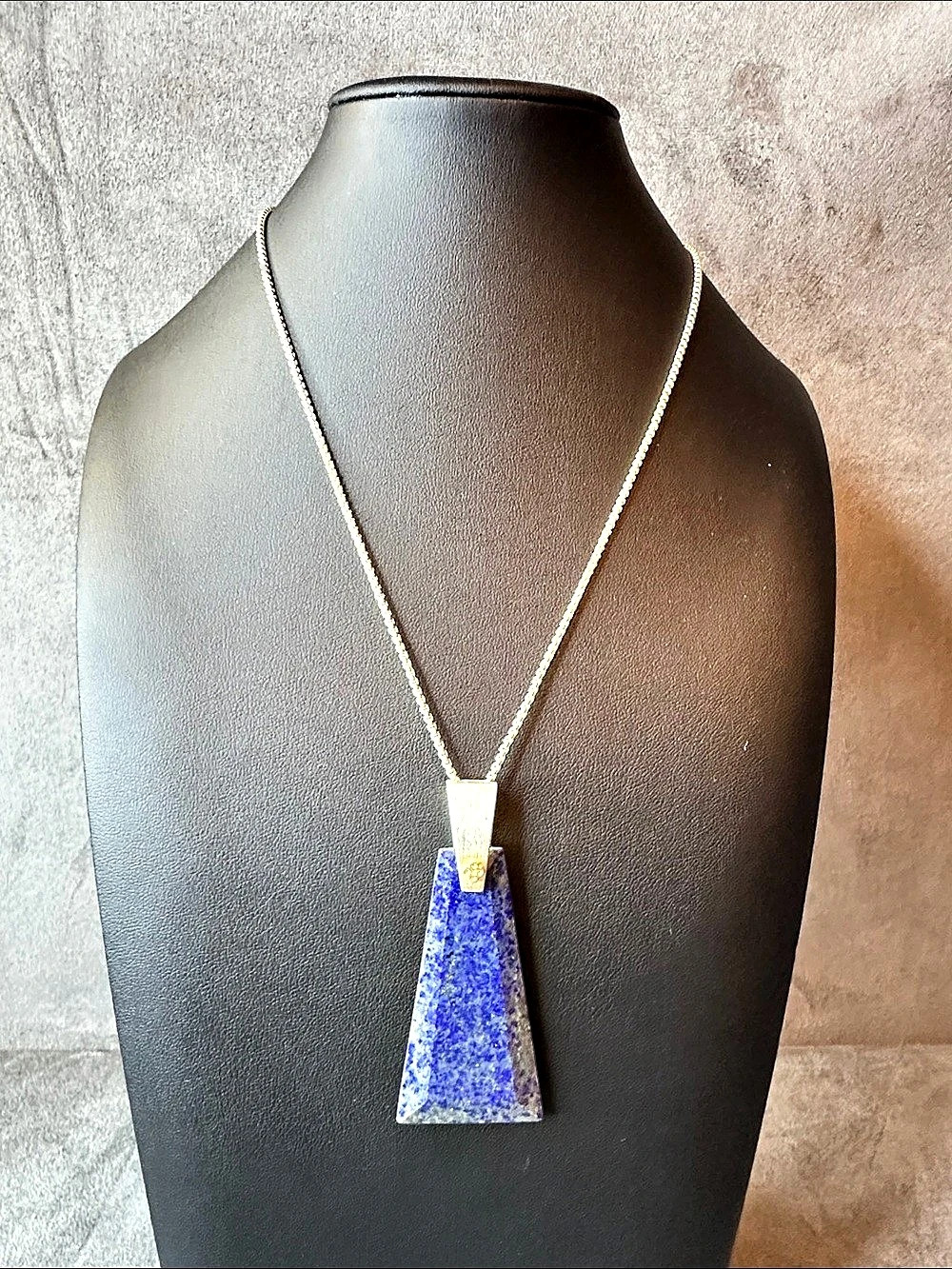 Kendra Scott Collins Long Pendant Necklace in Blue Lapis Blue Lapis-Style
